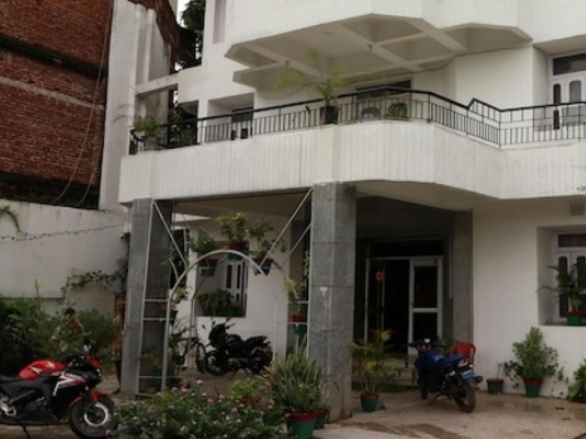 Oyo 80830 Hotel Buddha International Bodh Gaya Dış mekan fotoğraf