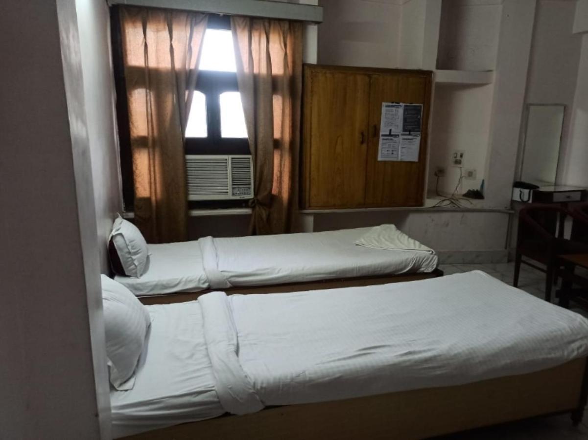 Oyo 80830 Hotel Buddha International Bodh Gaya Dış mekan fotoğraf
