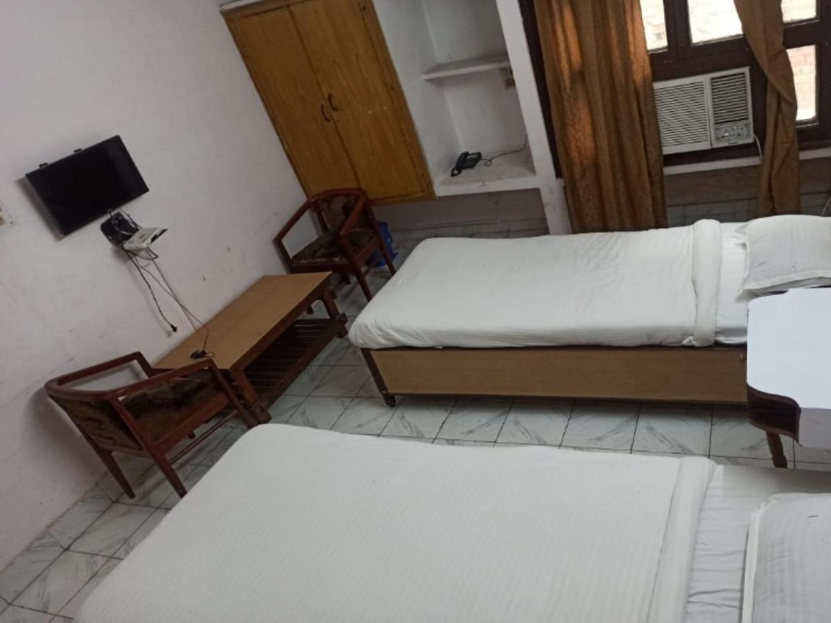 Oyo 80830 Hotel Buddha International Bodh Gaya Dış mekan fotoğraf