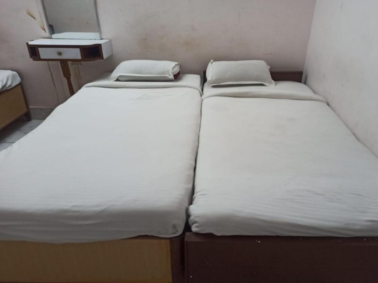 Oyo 80830 Hotel Buddha International Bodh Gaya Dış mekan fotoğraf